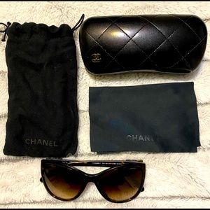 CHANEL Black Tortoiseshell Gradient Cat Eye Sunglasses